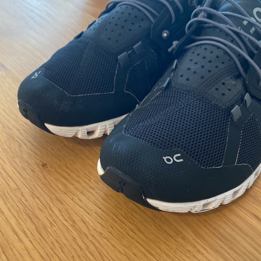 On Running Women's Black and White Cloudflow Athletic Shoes - Picture 3 of 10